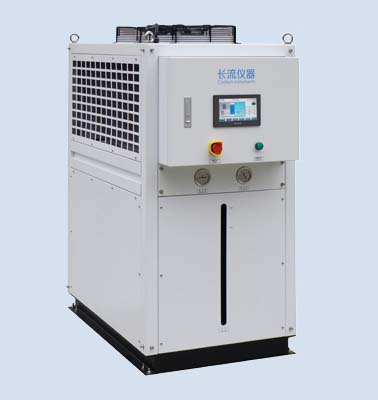 工業冷水機右